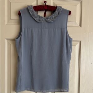 Ann Taylor Gray Sleeveless Top with Lace Collar